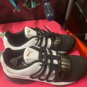 Puma Women Wired Closed Shoe 7/5